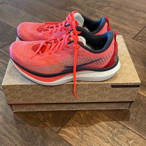 Saucony Endorphin Speed 2 Womens Size 7.5